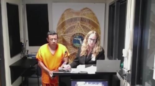 El pastor guatemalteco en el tribunal de Florida. (Foto: Univisión)