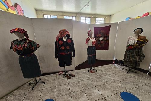 Trajes de diferentes municipios se exponen en el lugar. (Foto: Oswaldo Cop/Colaborador)