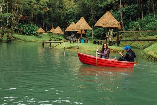 El paseo en bote es apto para todas las edades. (Foto: Grutas del Rey Marcos)