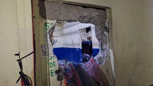 El pasado 31 de julio diez privados de libertad, considerados de alta peligrosidad, fueron trasladados bajo estrictas medidas de seguridad a la cárcel de Renovación I.  (Foto: Jorge Sente/Nuestro Diario)