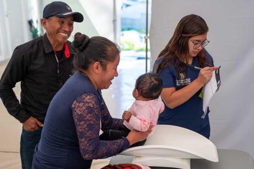 Guatemaltecos por la Nutrición, Castillo Hermanos, desnutrición, niños, familias, atención, salud primaria, Guatemala, Soy502