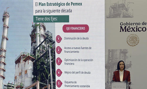 El gobierno de México presentó este martes un plan para rescatar a la estatal Petróleos Mexicanos (Pemex). (Foto: AFP)