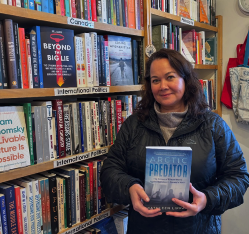 La periodista Kathleen Lippa, tras años de investigación, examinó el devastador impacto de los crímenes de Horne en sus víctimas. (Foto: Octopus Books/Instagram)
