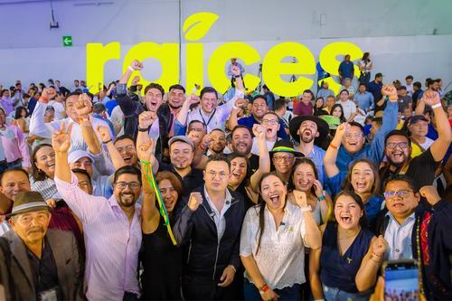 Samuel Pérez, otros 13 diputados y algunos militantes de Semilla buscan crear un nuevo partido para competir en las elecciones de 2027. (Foto: X)