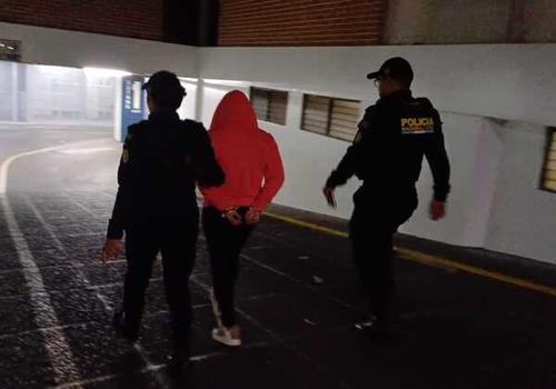 La denuncia interpuesta por la capturada continúa en proceso al igual que la investigación de su captura. (Foto: PNC)