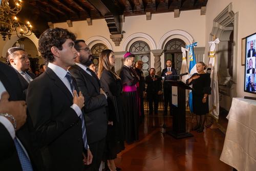 En un acto protocolario se inaugura la exposición. (Foto: Cortesía, Nuestra Señora de la Asunción)