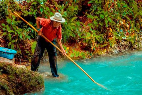 El río Azul en la región de los Huista se ha constituido en un sitio turístico más en el departamento huehueteco. (Foto: José Gómez/Colaborador)