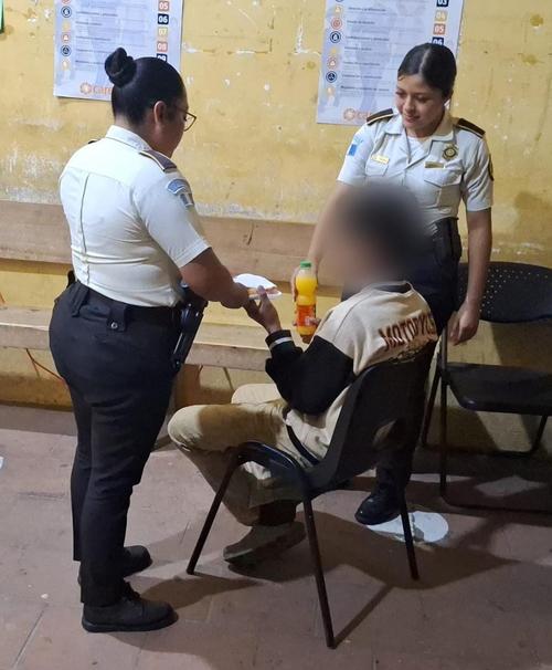 El adolescente indicó que llegó a Guatemala en busca de trabajo. (Foto: PNC)