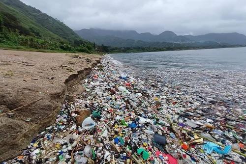 Especialistas señalan que la mayoría de residuos corresponden a productos de un solo uso y recomiendan fortalecer la gestión de desechos sólidos. (Foto: Alfonso Guárquez/Colaborador)