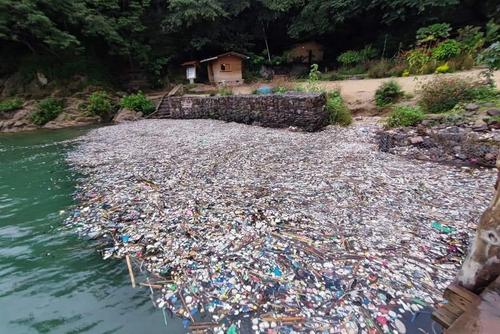 Esta contaminación proviene en un 38 % del río Kiskab, un 21 % del río San Francisco y el resto de otros afluentes permanentes y quebradas. (Foto: Alfonso Guárquez/Colaborador)