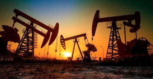 Diversas dudas plantearon los diputados sobre lo que ocurrirá con las instalaciones y equipo que permanece en el campo Xan, tras la salida de Perenco. (Foto: Archivo/Soy502)