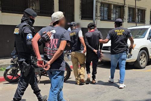 Los sospechosos fueron capturados en Wiscoyol II, Iztapa, Escuintla. (Foto: PNC)