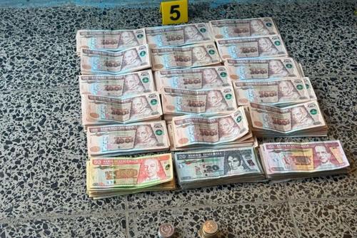 Más de Q41 mil fueron incautados durante el operativo. (Foto: MP)