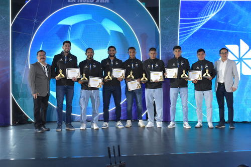 Bantrab, Selección Nacional, fútbol, galardón al trabajador, solo con la nuestra, Guatemala, Soy502