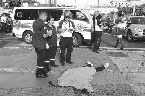 Hasta el momento la víctima no ha sido identificada. (Foto: Bomberos Voluntarios)