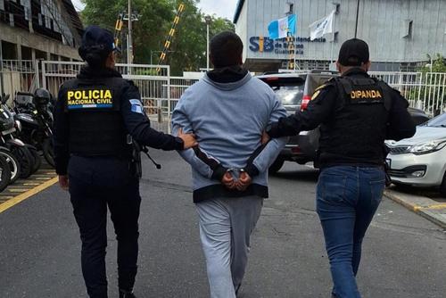 Edison "N", alias "Gordo" fue capturado en la zona 7 de Guatemala. (Foto: PNC)
