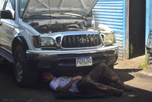 La revisión menor es importante si el motor no tiene fugas de aceite. (Foto: Josué Ardeano/Colaborador)