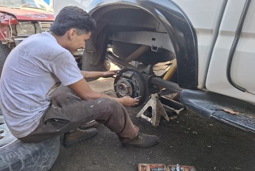 El nivel de aceite es importante para el funcionamiento del motor. (Foto: Josué Ardeano/Colaborador)
