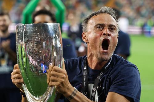 El Paris Saint-Germain fue el último equipo en levantar el prestigioso trofeo. (Foto: AFP)