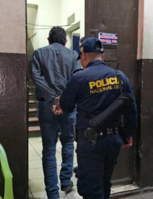 Luis "N" fue capturado en los operativos realizados en Palín, Escuintla. (Foto: PNC)