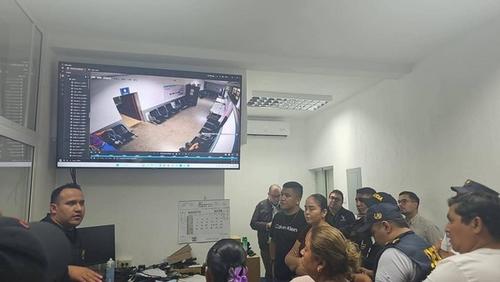 El IGSS se pronunció a través de un comunicado indicando que iniciaron la revisión de las cámaras de seguridad como parte de la investigación. (Foto: Nuestro Diario)