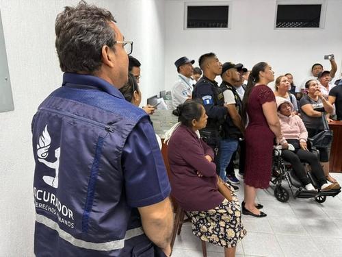 La labor de búsqueda del recién nacido se realiza junto a personal del Ministerio Público (MP), Procuraduría de Derechos Humanos (PDH), Procuraduría General de la Nación (PGN) y Policía Nacional Civil (PNC). (Foto: Nuestro Diario)