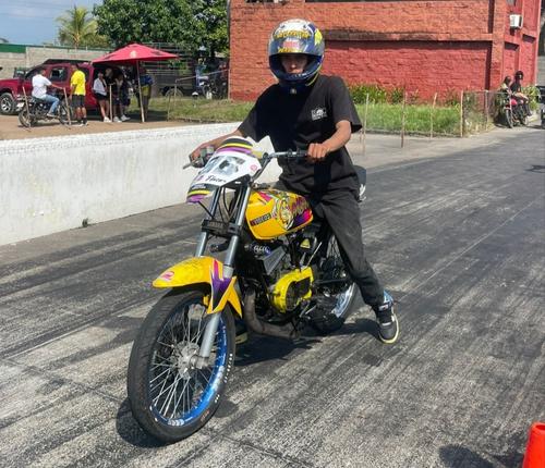 Los pilotos estuvieron distribuidos en más de 10 categorías, que variaban según las características de sus motos. (Foto: Guatemala Raceway)