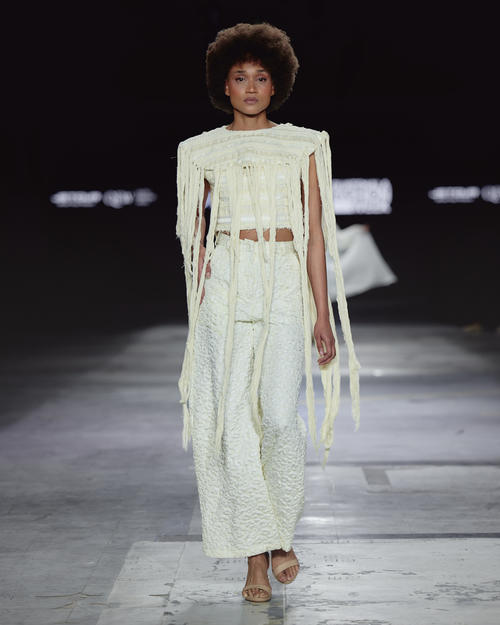 Cuatro modelos guatemaltecas participaron en la Semana de la Moda de Quito. (Cortesía Guatemala Fashion Week)