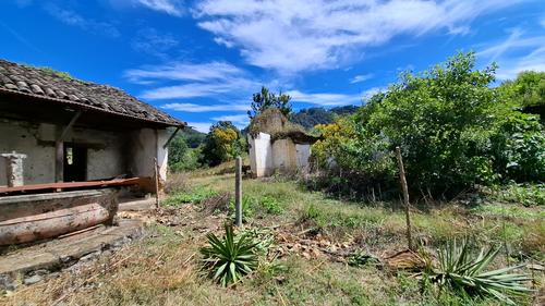 Los relatos del antiguo propietario siguen fascinando a visitantes y vecinos. (Foto: Alfonso Gu&aacute;rquez/Colaborador)
