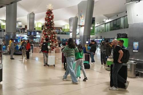 En las primeras horas de la tarde se estar&aacute; presentando la mayor demanda en las instalaciones aeroportuarias. (Foto: Wilder L&oacute;pez/Soy502)