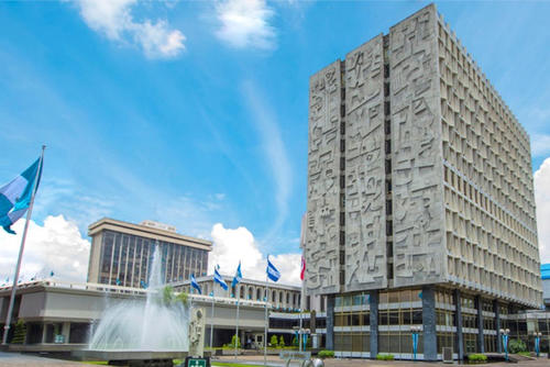 El presidente Ar&eacute;valo designar&aacute; al pr&oacute;ximo presidente del Banguat en septiembre 2026. (Foto: Archivo/Soy502)