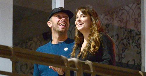 Dakota Johnson y Chris Martin terminaron su relaci&oacute;n en junio. (Foto: X)