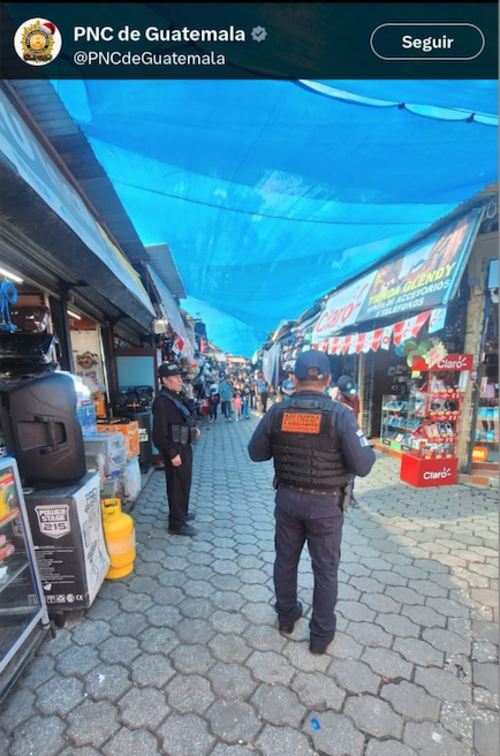 Im&aacute;genes de la vigilancia en comercios de Antigua Guatemala. (Foto: PNC/Soy502) 
