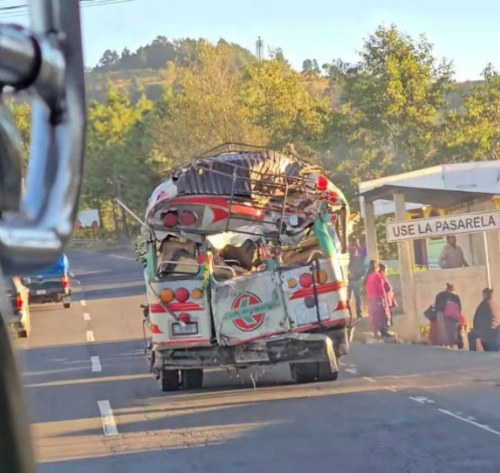 El accidente sucedi&oacute; en horas de la noche del 26 de diciembre. (Fotos: Redes Sociales)