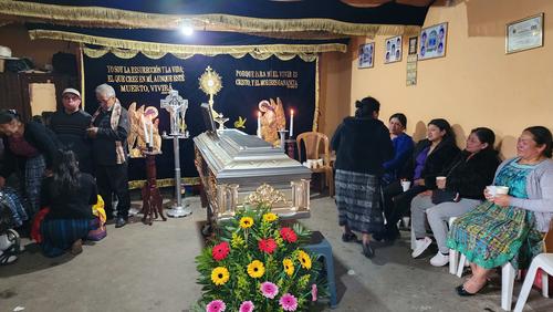 El artesano Antonio Vicente Vel&aacute;squez hab&iacute;a viajado a la ciudad capital para entregar un pedido. (Foto: Jose Garc&iacute;a/Nuestro Diario) 