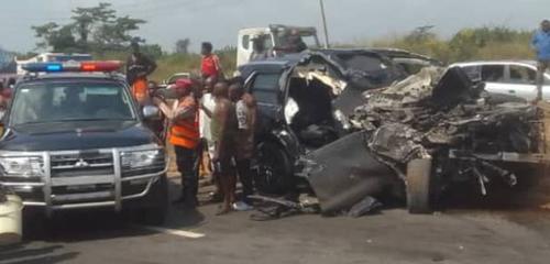 Seg&uacute;n testigos el veh&iacute;culo en el que se transportaba Anthony Joshua iba a exceso de velocidad. (Foto: redes sociales)