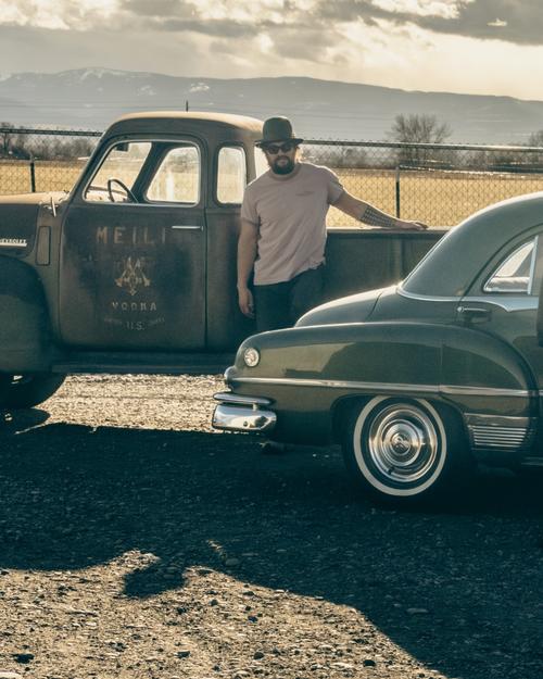 Guitarras, paisajes y caricias marcaron el viaje de los actores. (Foto: Instagram/Renan Ozturk)