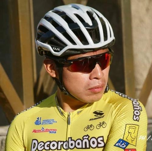 Con el equipo Decoraba&ntilde;os de Xela gan&oacute; La Vuelta a Guatemala. (Foto: Gustavo Rodas/Colaborador)