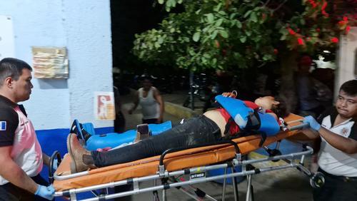 Dos mujeres resultaron heridas en el hecho de violencia. (Foto: Santa Elena GT)