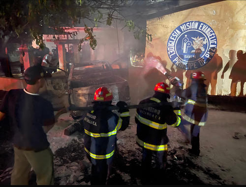 El percance en Nochebuena dej&oacute; a una persona fallecida y varios veh&iacute;culos incendiados. (Foto: &Eacute;lfego Escobar)
 
