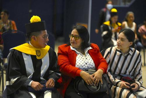 Silva Catal&aacute;n y su hija Olga Santisteb&aacute;n fueron las responsables de divulgar la historia de los hermanos. (Foto: Wilder L&oacute;pez)