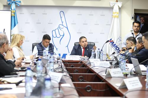 El diputado César Rodas fue uno de los más críticos con el avance presupuestario que muestra el CIV. (Foto: Congreso)