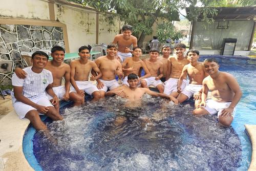 Se puede adoptar ejercicios junto a sus amigos o familiares. (Foto: Ángel Cucuj/Colaborador)