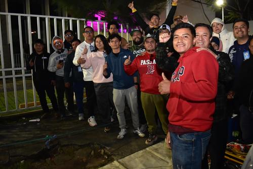 Un grupo de aproximadamente 60 aficionados realizarán una vigilia por más de tres noches para poder comprar los boletos al partido que definirá si Guatemala clasifica al Mundial 2026. (Foto: Estuardo Paredes/Nuestro Diario)