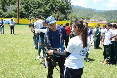 Cada curso de vacaciones representa una nueva oportunidad para los jóvenes. (Foto: archivo)