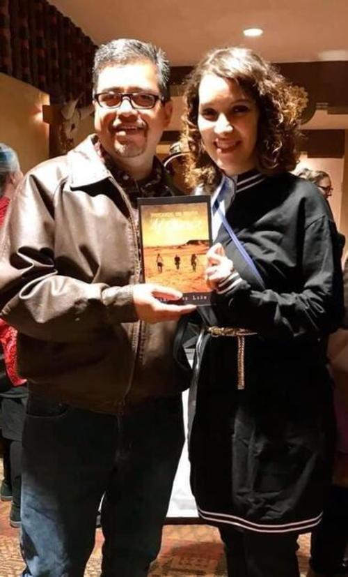 En una actividad posó junto a la cantante Gaby Moreno. (Foto: Rudy López/Colaborador)