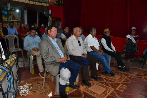 Personas notable asistieron al evento. (Foto: Antonio Chitop/Colaborador)