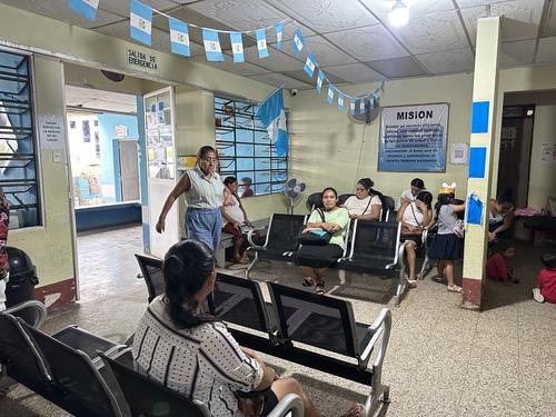 El hospital distrital limitó las visitas para evitar más contagios. (Foto: Roberto Morales/Colaborador)