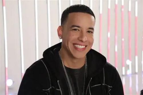 Daddy Yankee vuelve al estudio tras su retiro en 2023. (Foto: X)