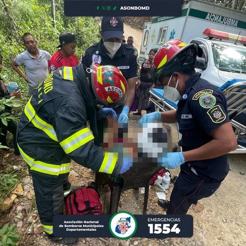 Uno de los heridos requirió su trasladado al Hospital Nacional de Huehuetenango. (Foto: Asonbomd)